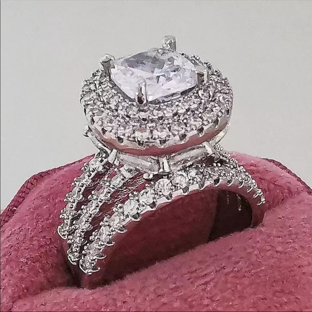 New Luxury 925 Silver Diamond Round Cut Ring - Picture 4 of 4